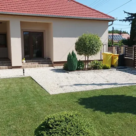 Elza Apartman Apartment Balatonszentgyorgy