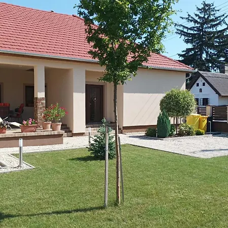 Elza Apartman *